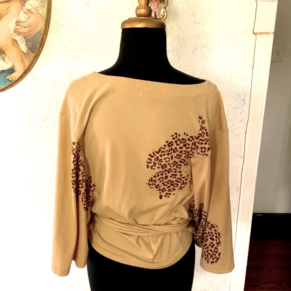 Leopard wrap top - Picture 2 of 4